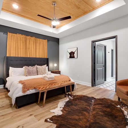 New Take On Midtown Modern Villa Tallahassee Exterior photo